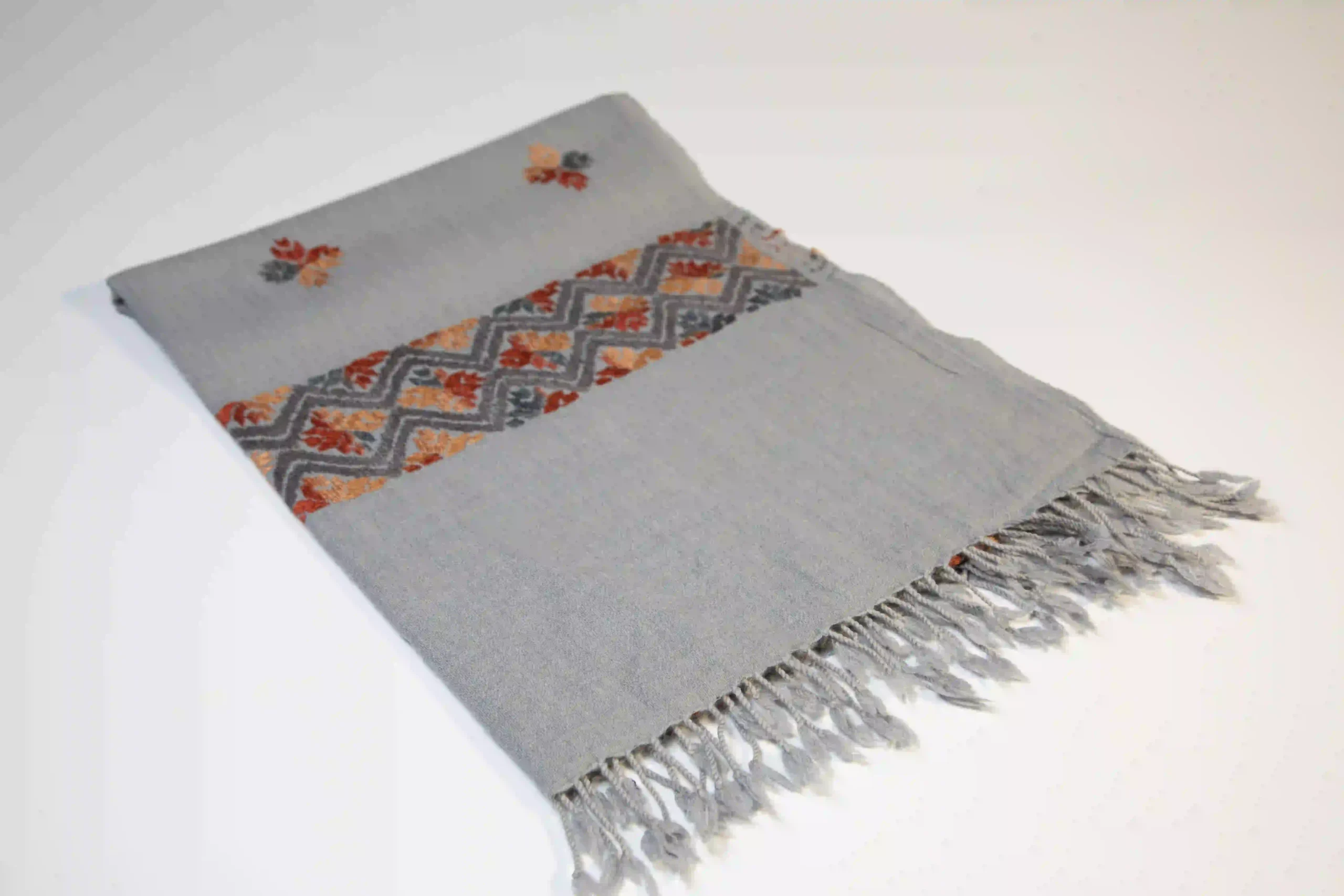 Ladies’ Shawl - Image 2