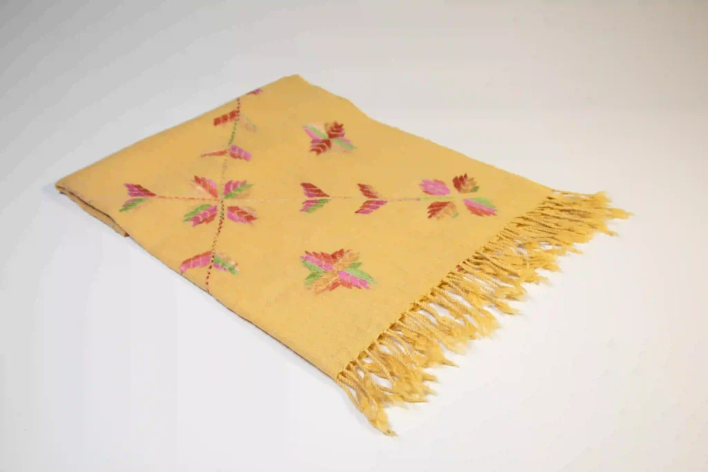 shawls for women in Pakistan