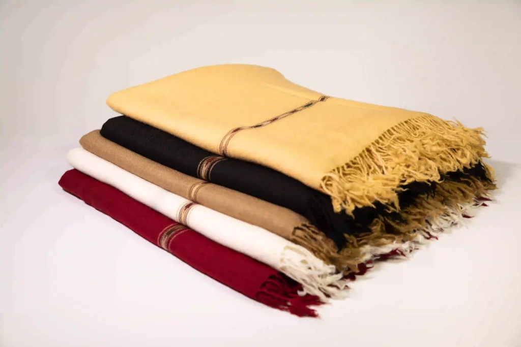 Islampur shawl wearing style for men