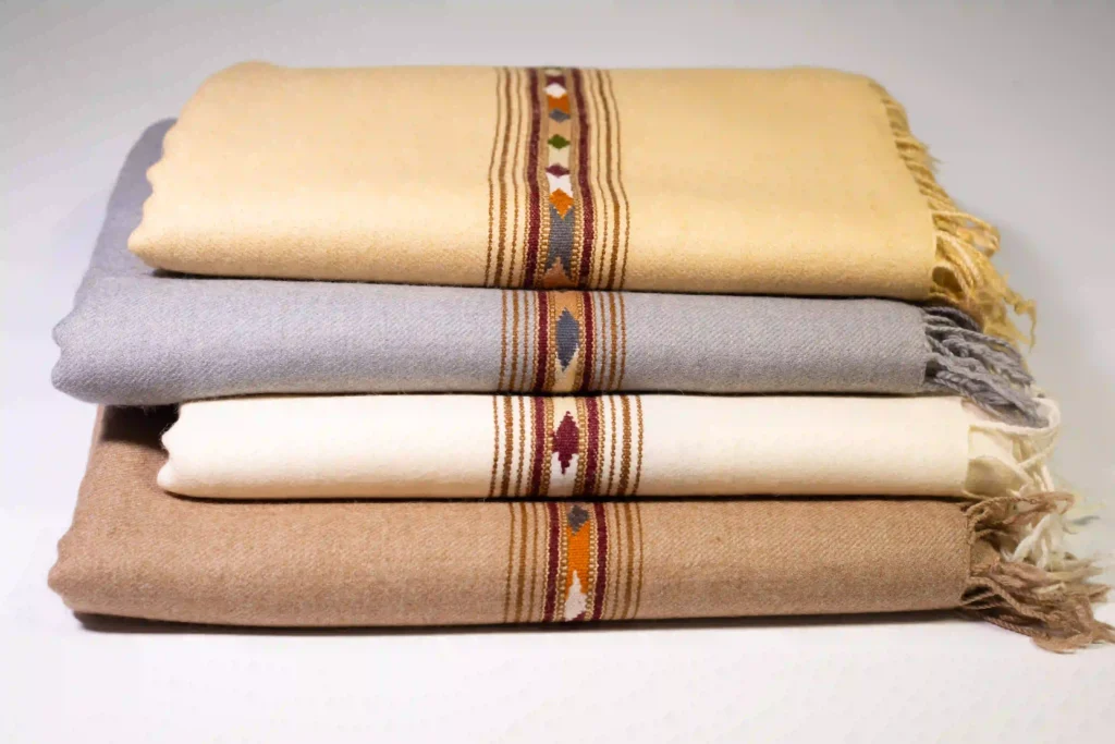 gents woolen shawls